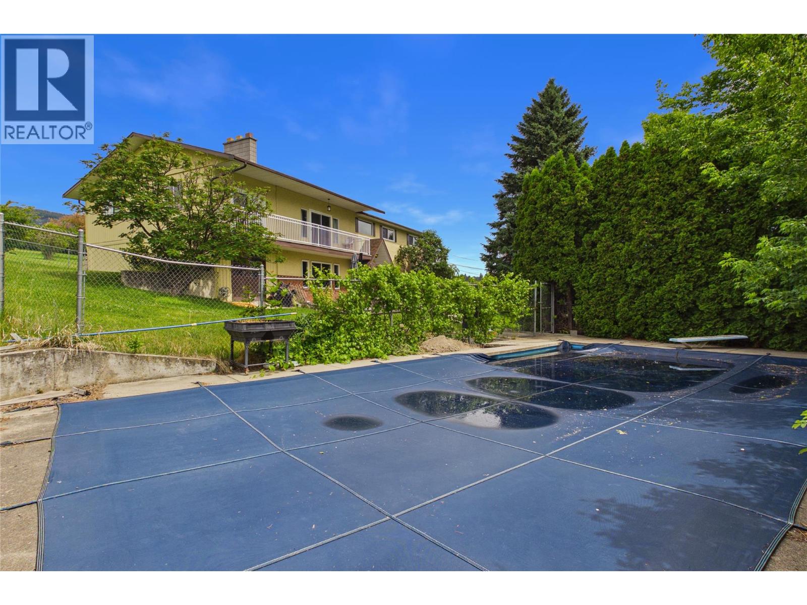 2483 Chieftain Road