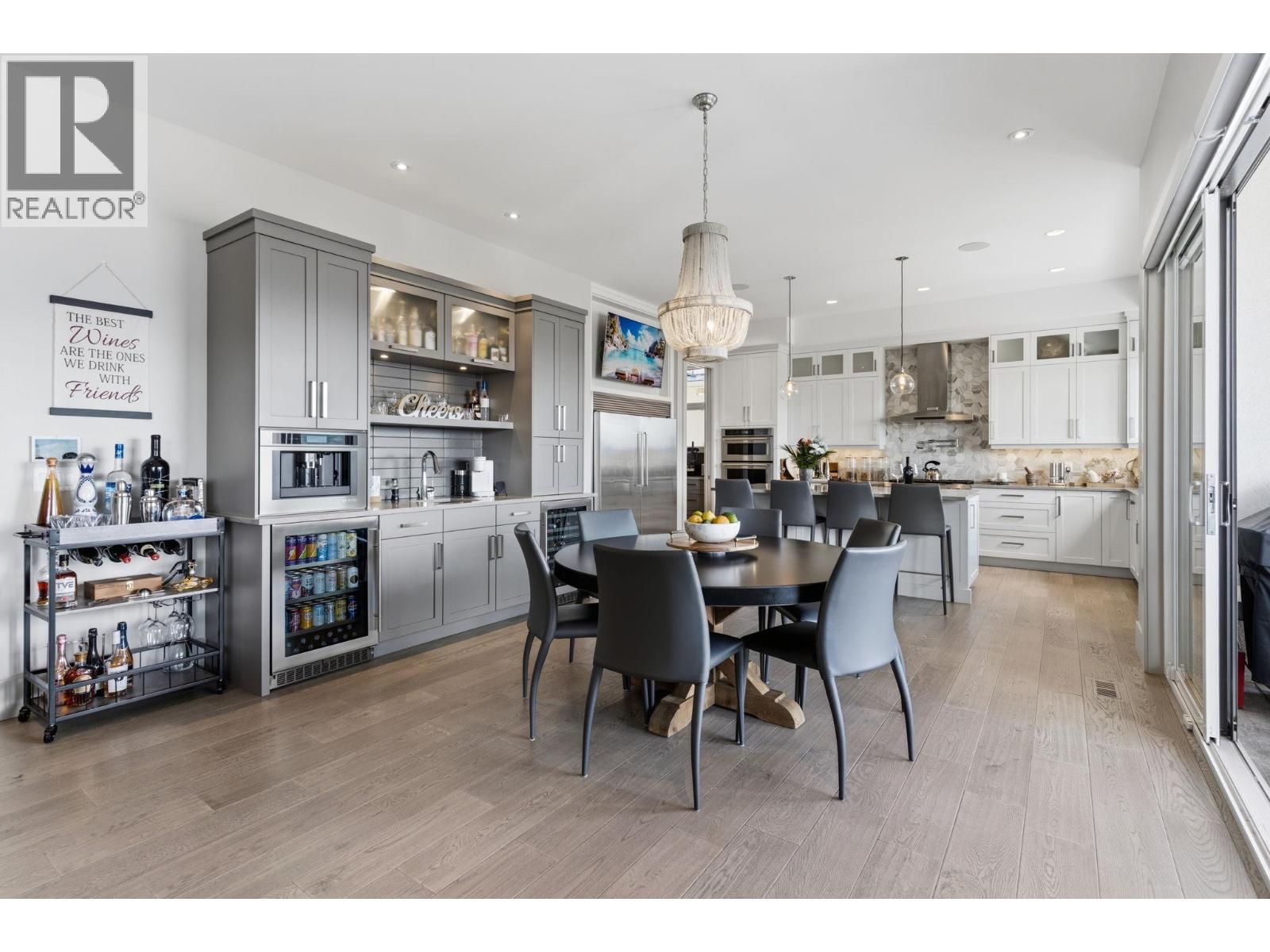 3350 Vineyard View Drive