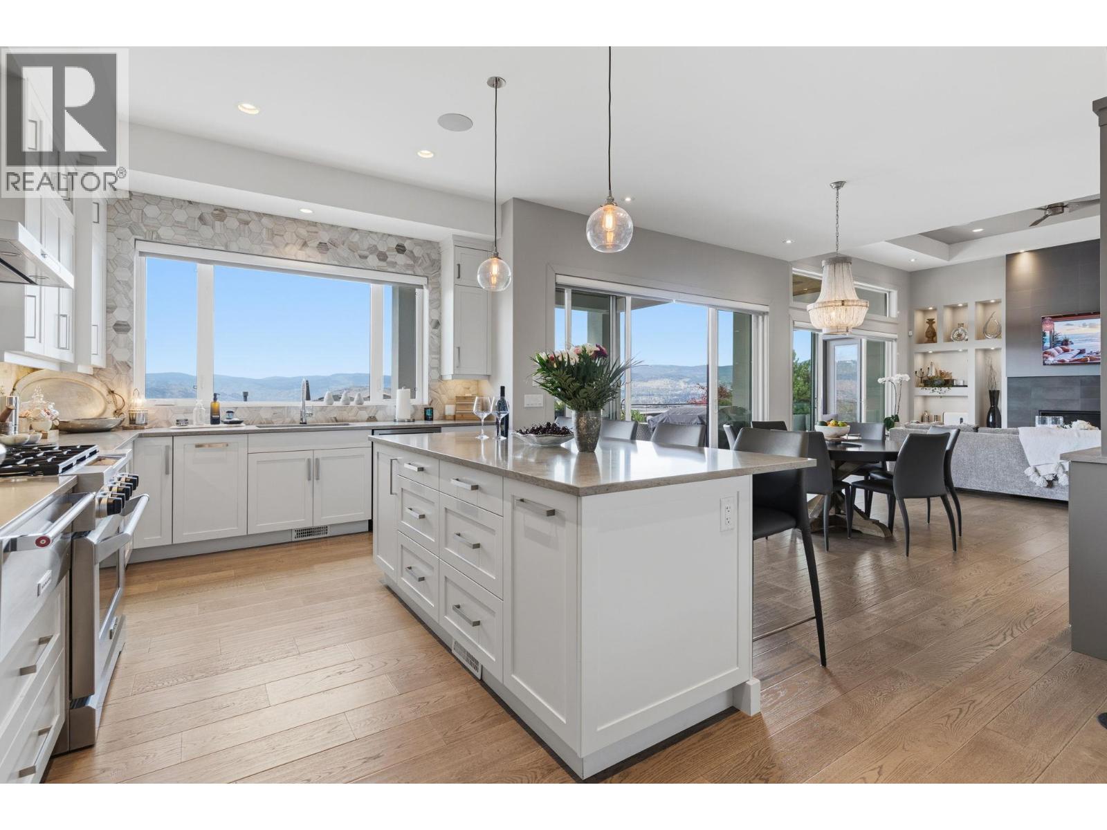 3350 Vineyard View Drive