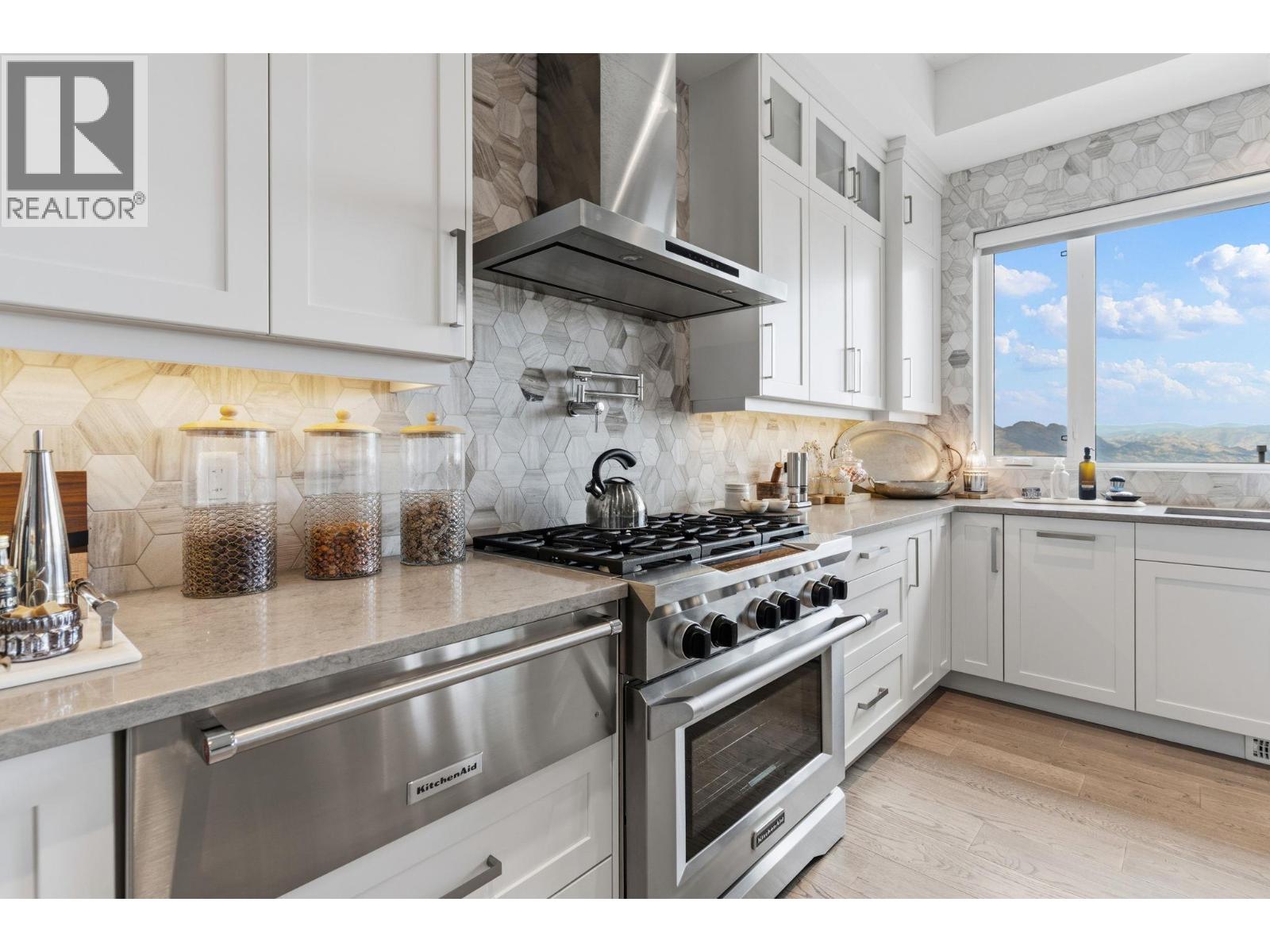 3350 Vineyard View Drive
