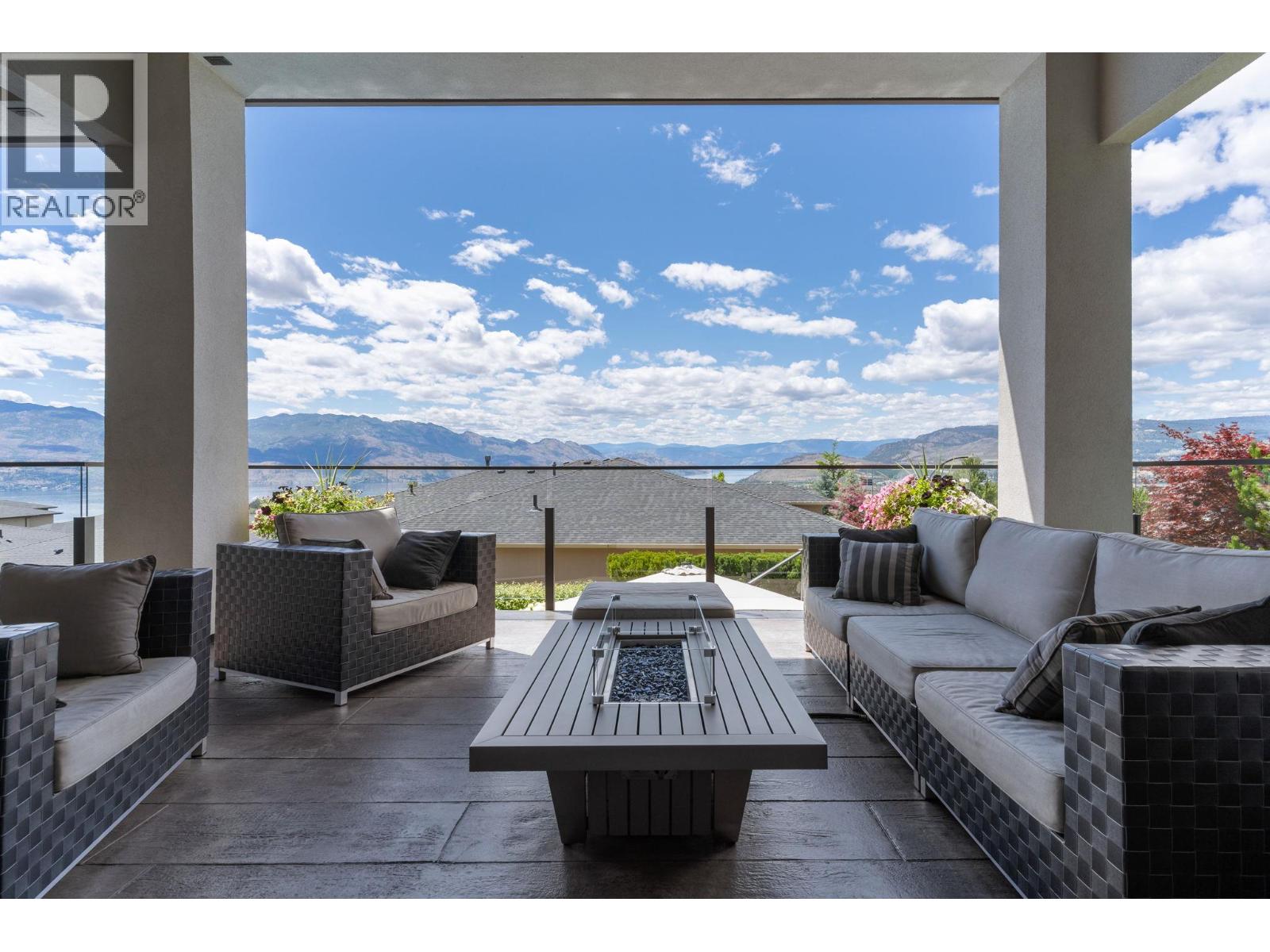 3350 Vineyard View Drive
