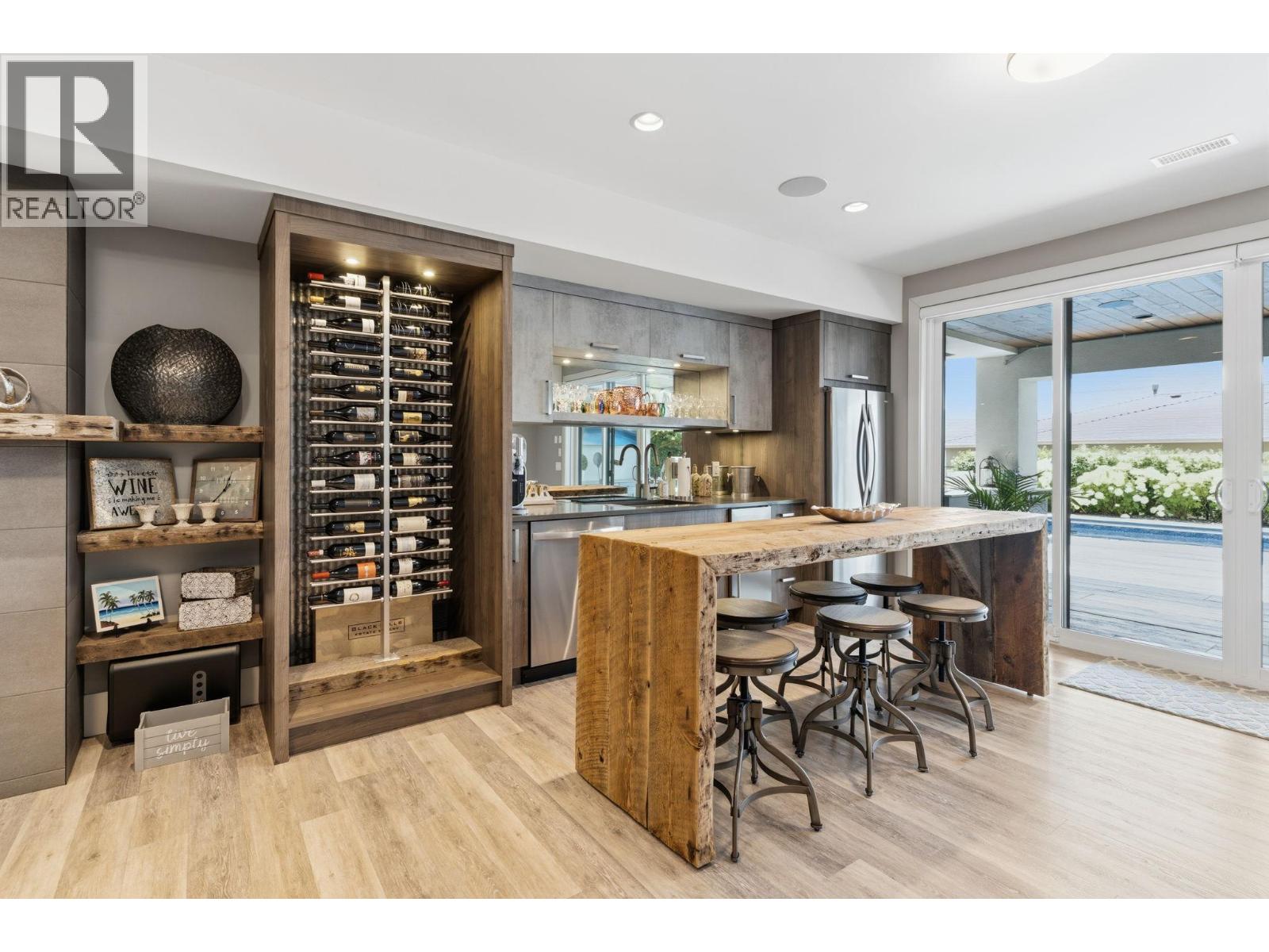 3350 Vineyard View Drive