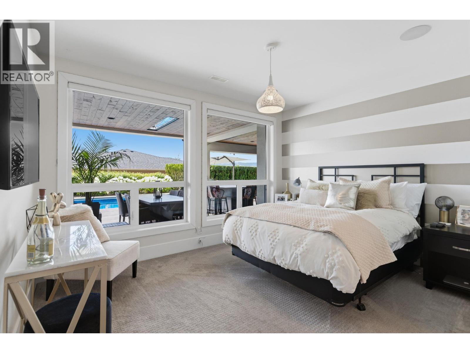 3350 Vineyard View Drive