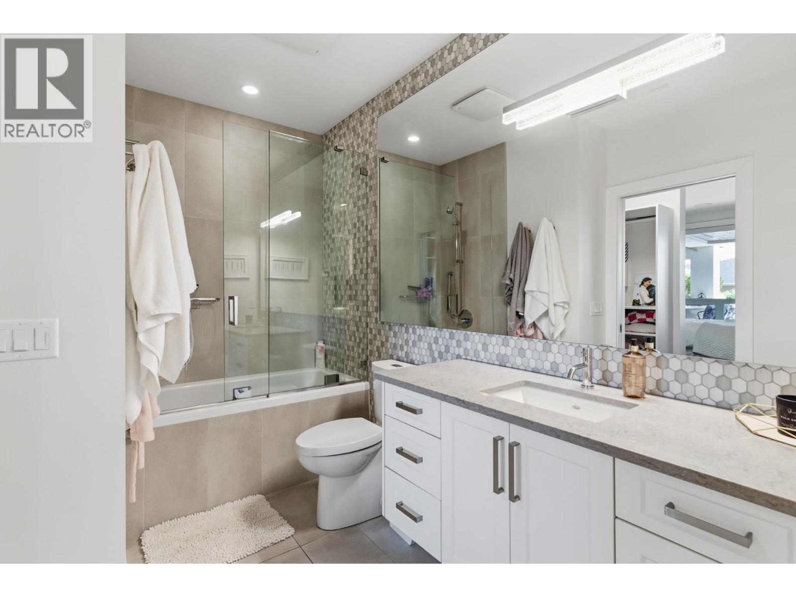 3350 Vineyard View Drive