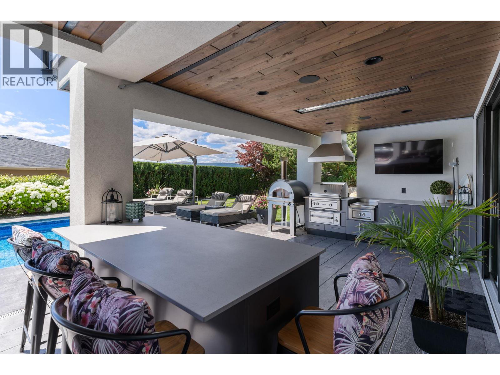 3350 Vineyard View Drive