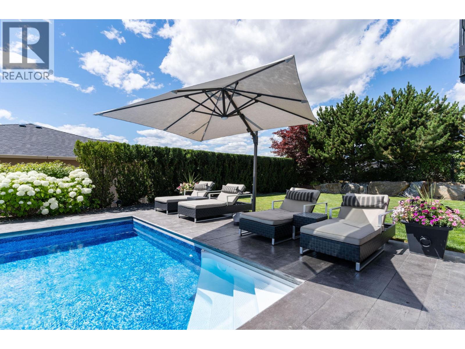 3350 Vineyard View Drive