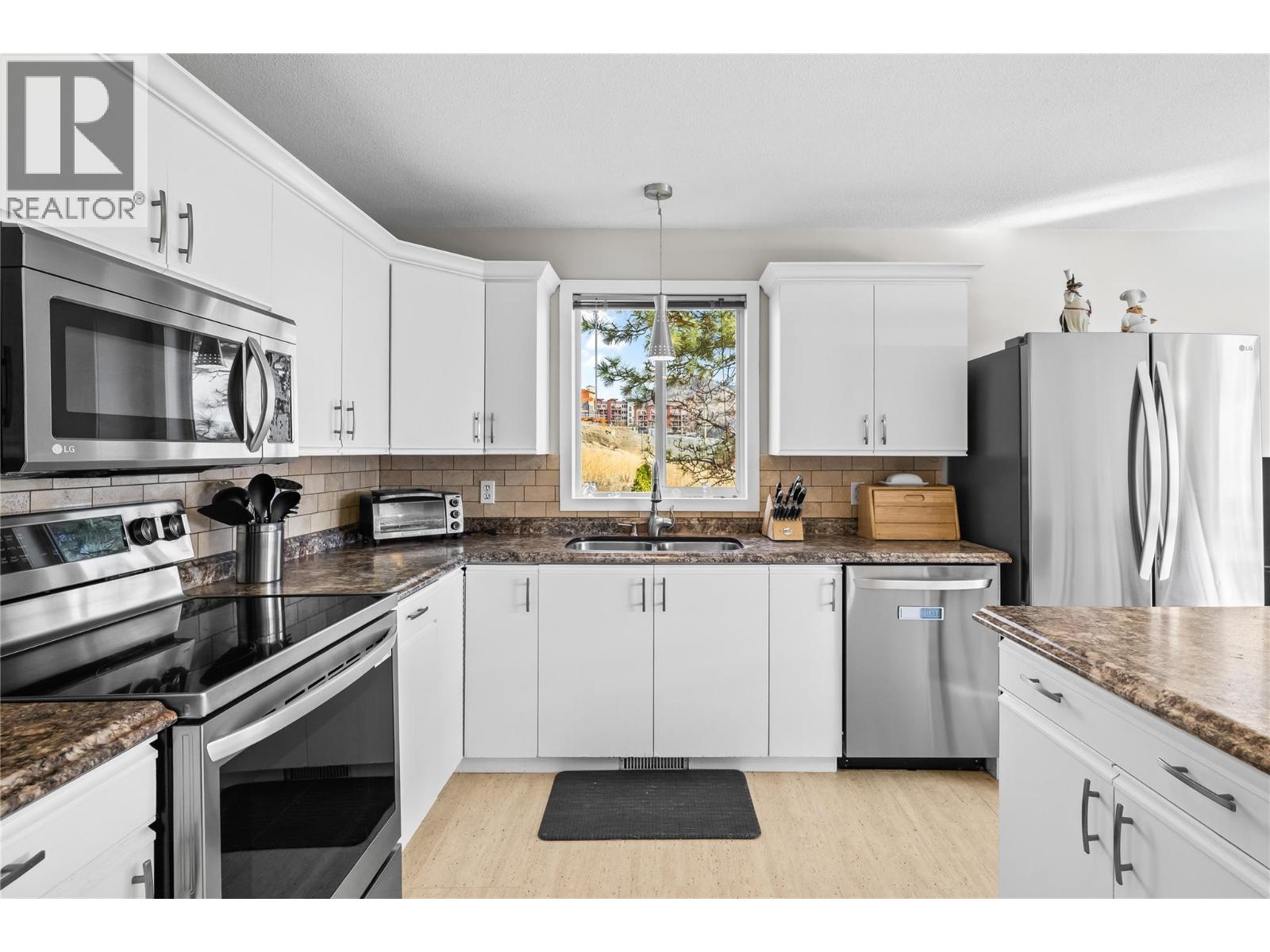 2440 Old Okanagan Highway Unit# 1132