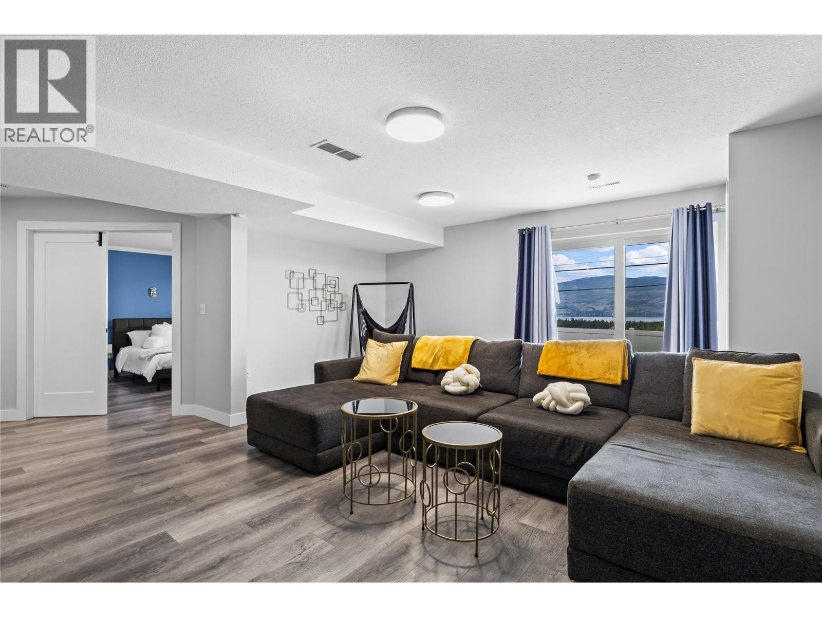 2440 Old Okanagan Highway Unit# 1132