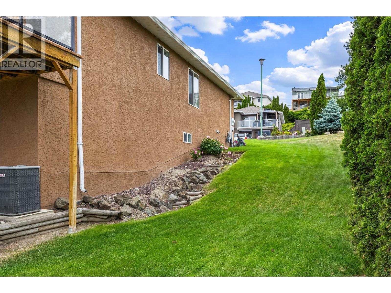 2440 Old Okanagan Highway Unit# 1132