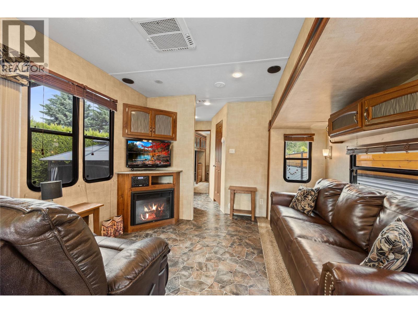 415 Commonwealth Road Unit# 197