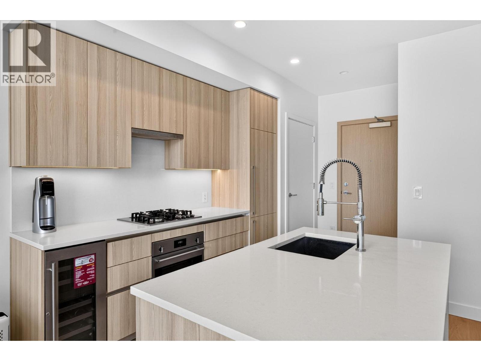 238 Leon Avenue Unit# 2206