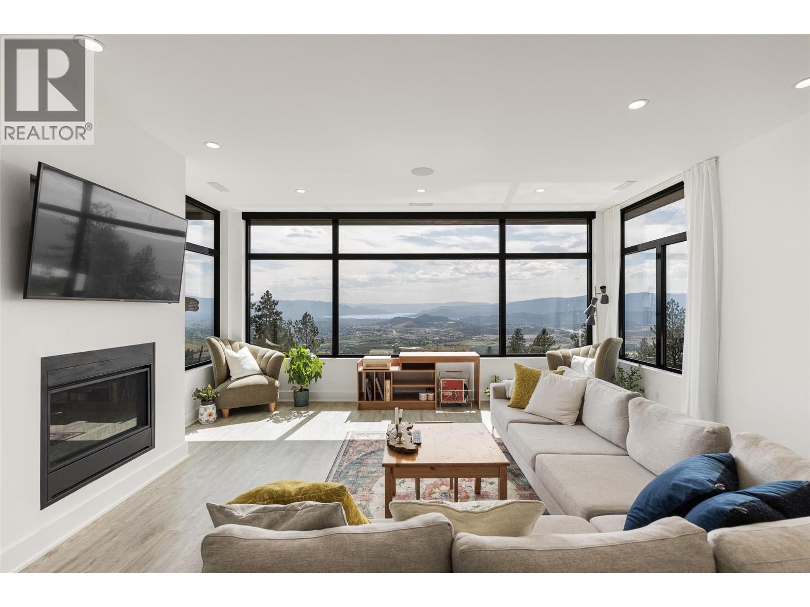 4425 Twin Creek Place