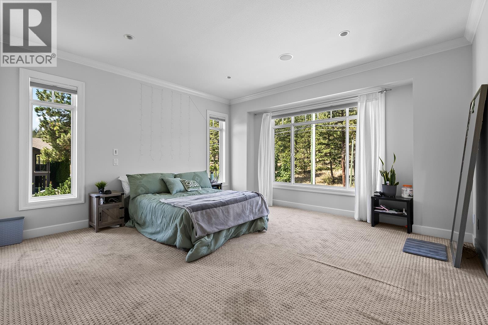 1839 Peak Point Court
