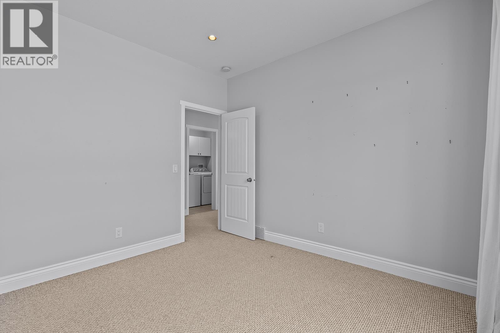 1839 Peak Point Court