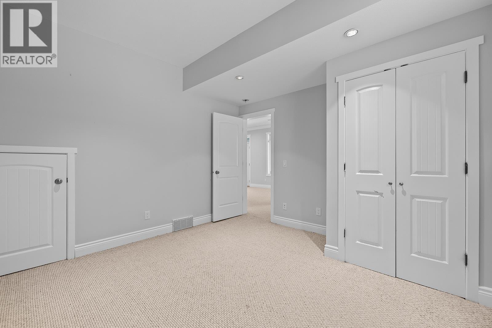 1839 Peak Point Court