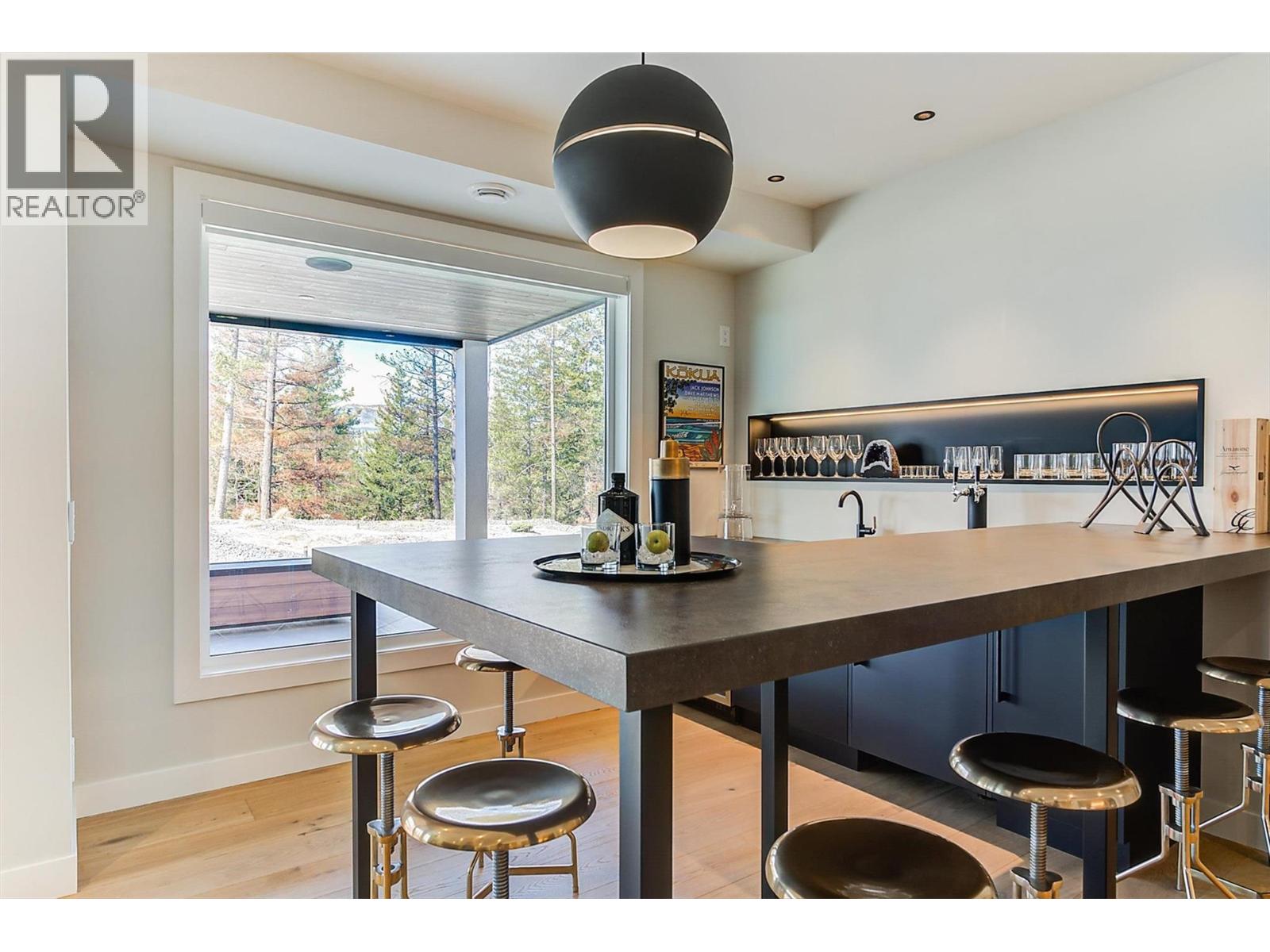 10178 Beacon Hill Drive