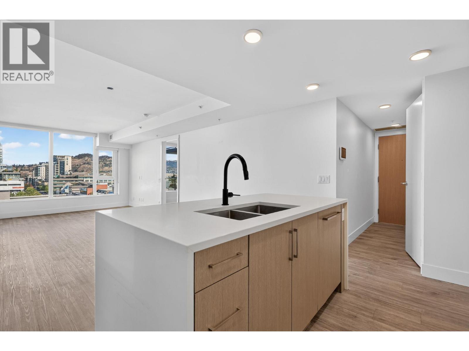 1588 Ellis Street Unit# 701