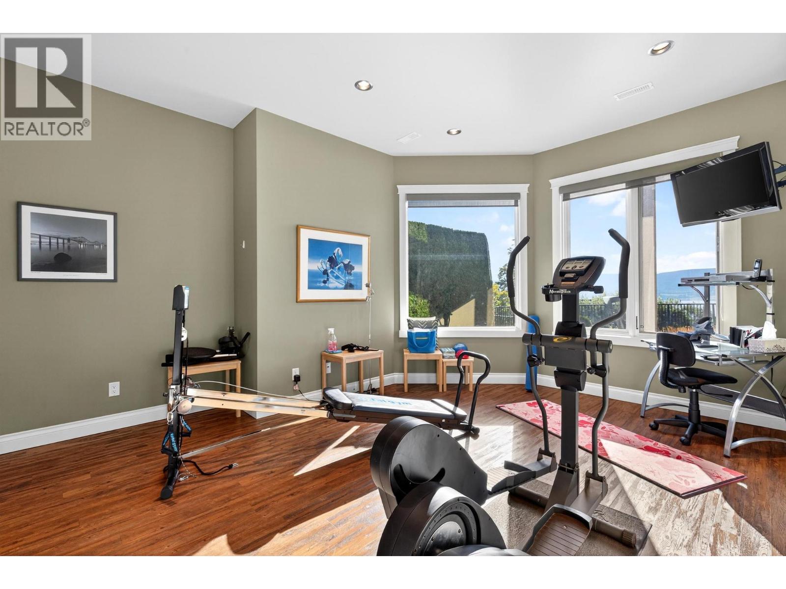 726 Marin Crescent