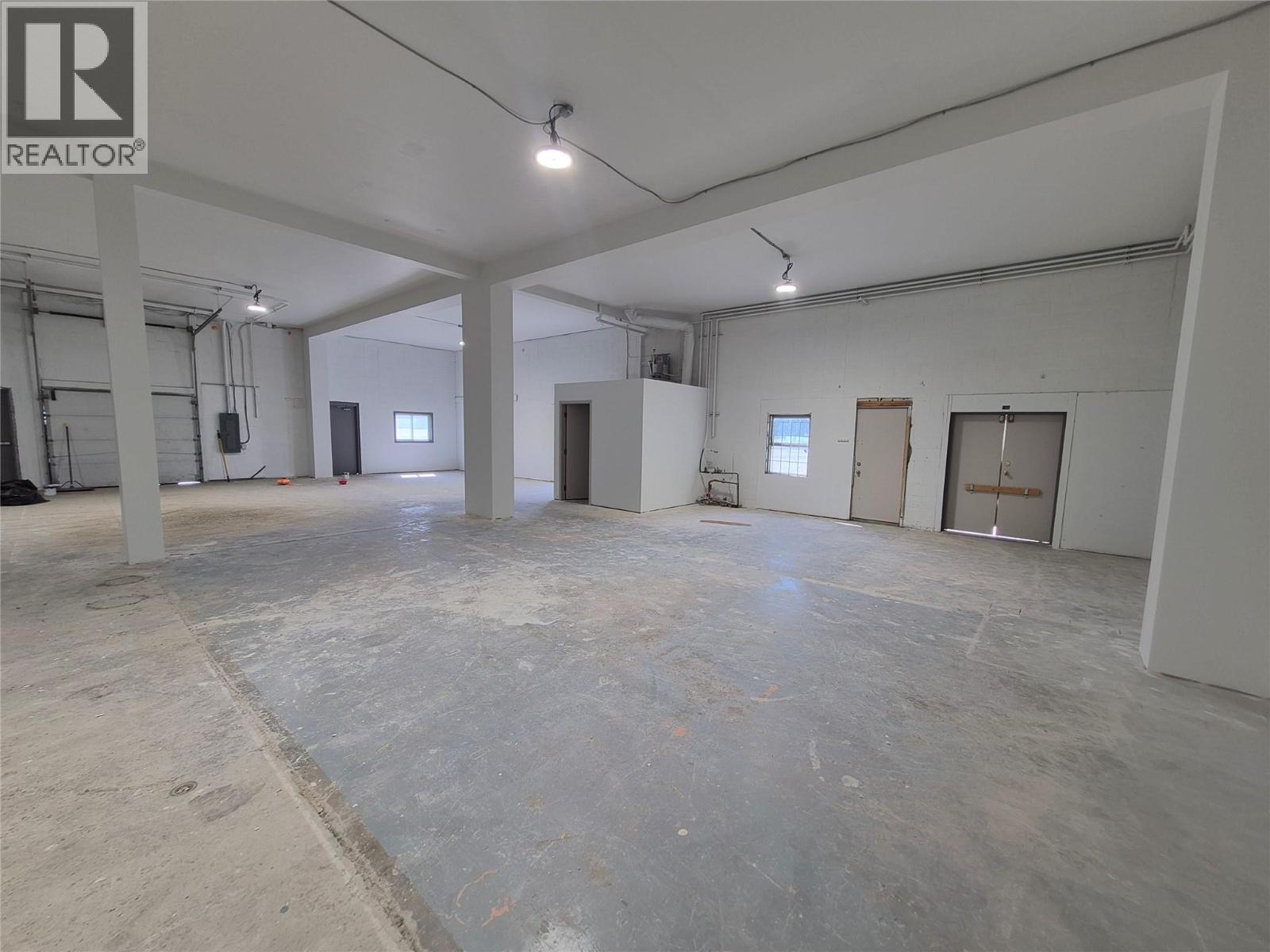 880 Leathead Road Unit# 1 & 2