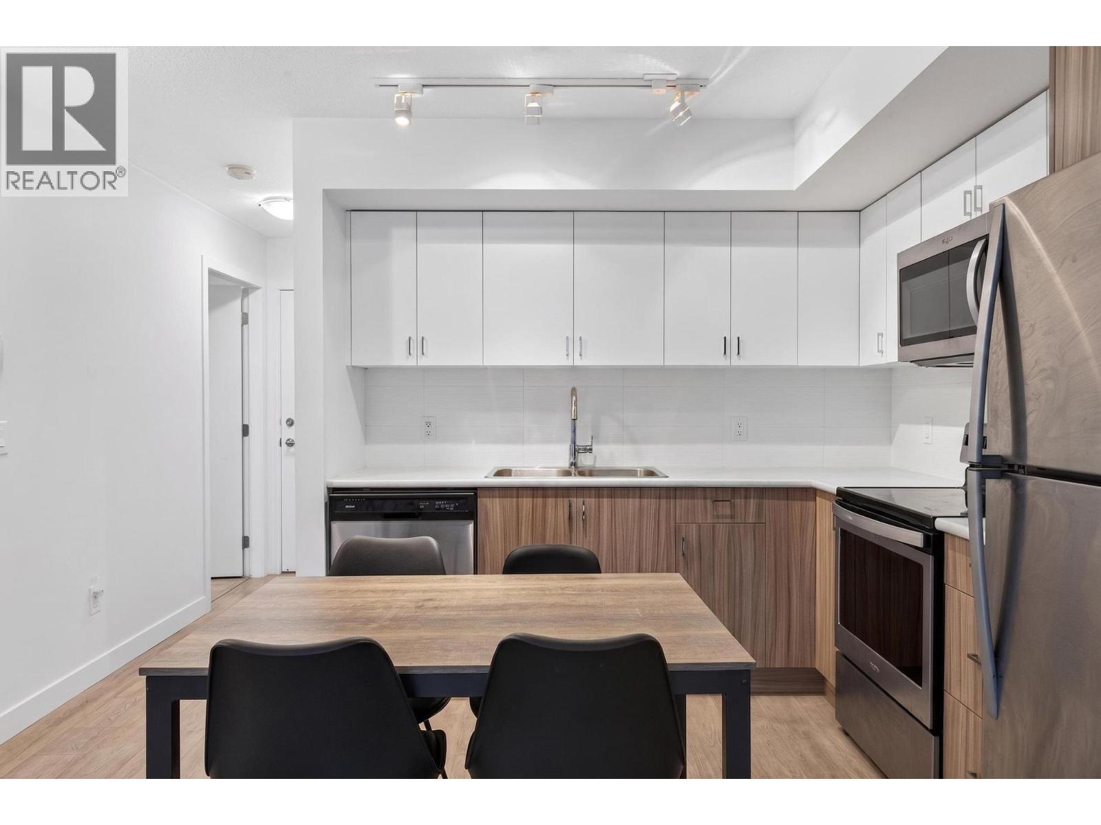 655 Academy Way Unit# 111