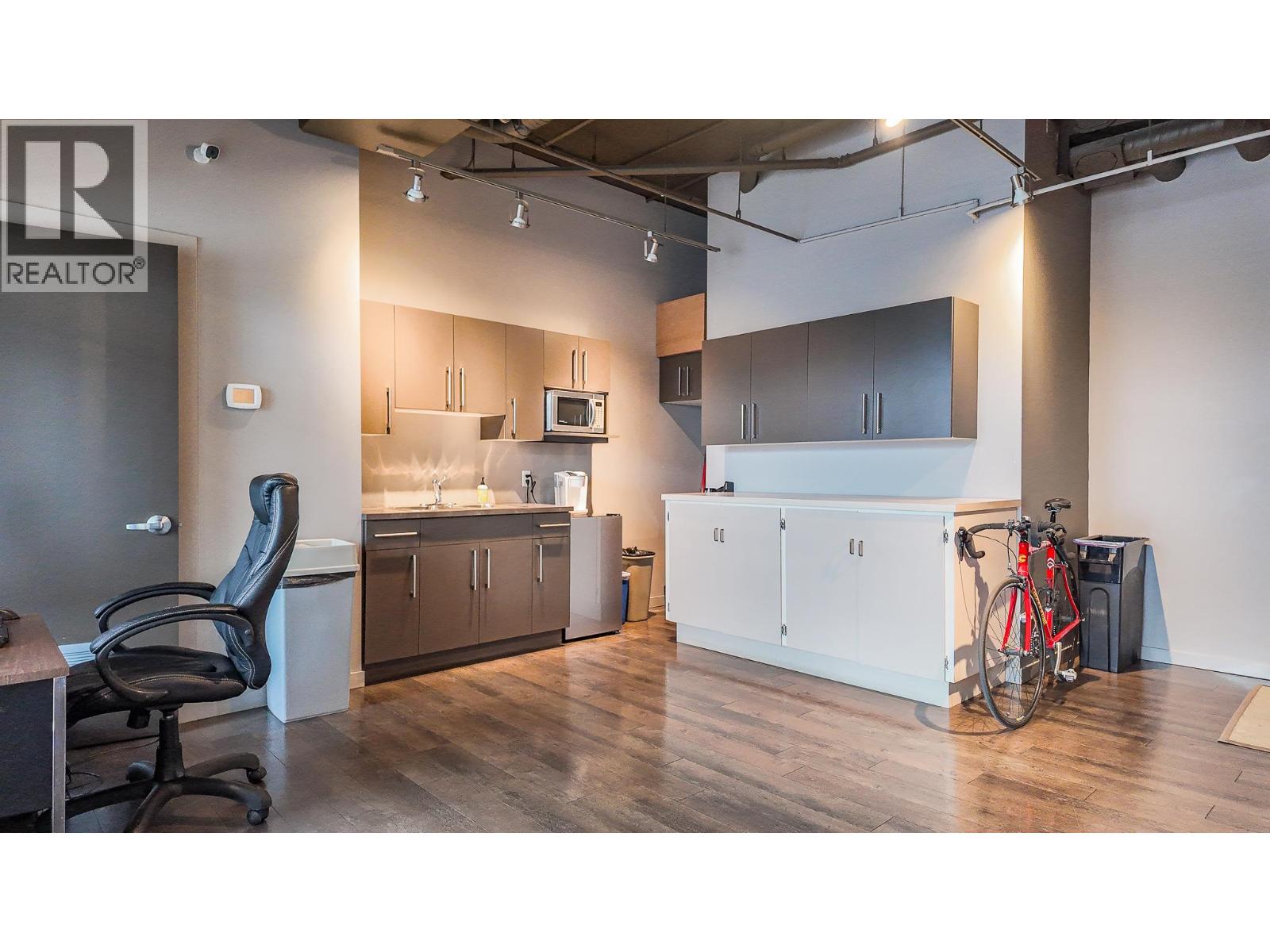 1630 Pandosy Street Unit# 404/405