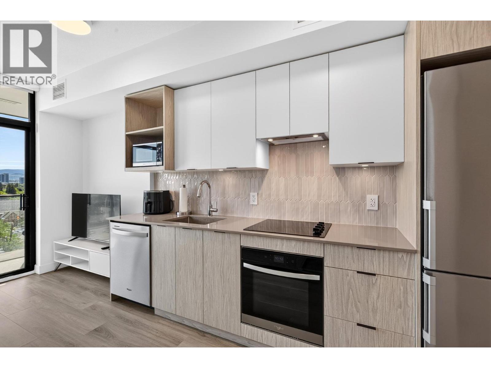 1488 Bertram Street Unit# 807