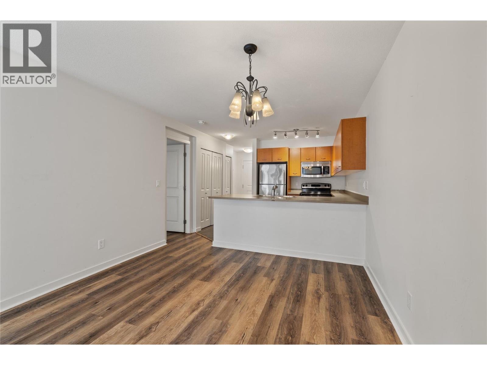 539 Yates Road Unit# 212