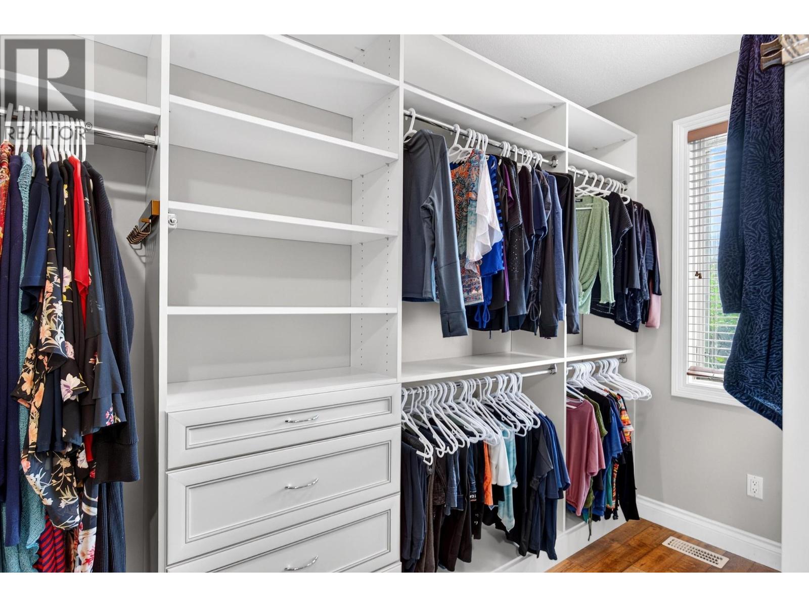 5386 Tanager Court