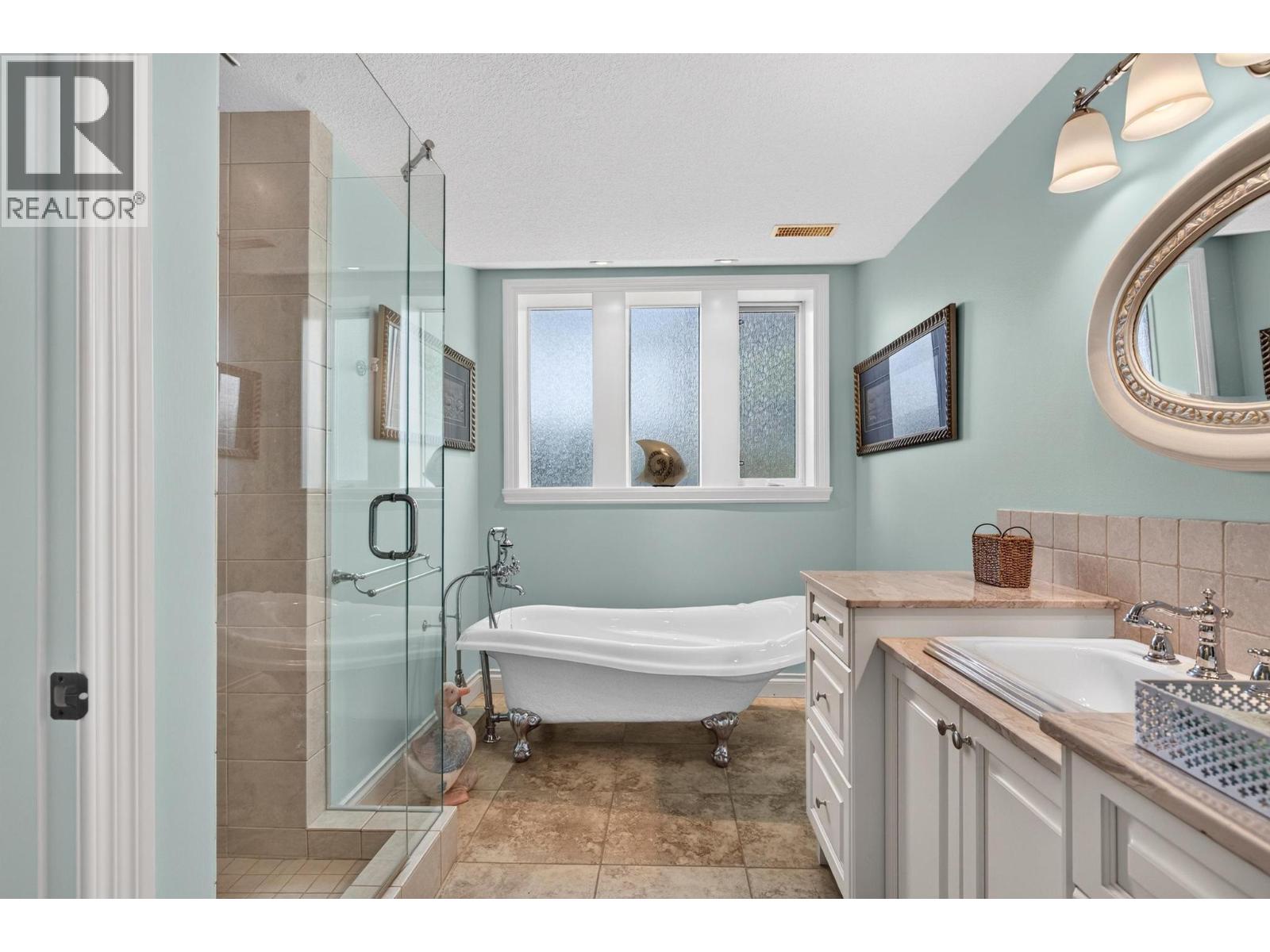5386 Tanager Court