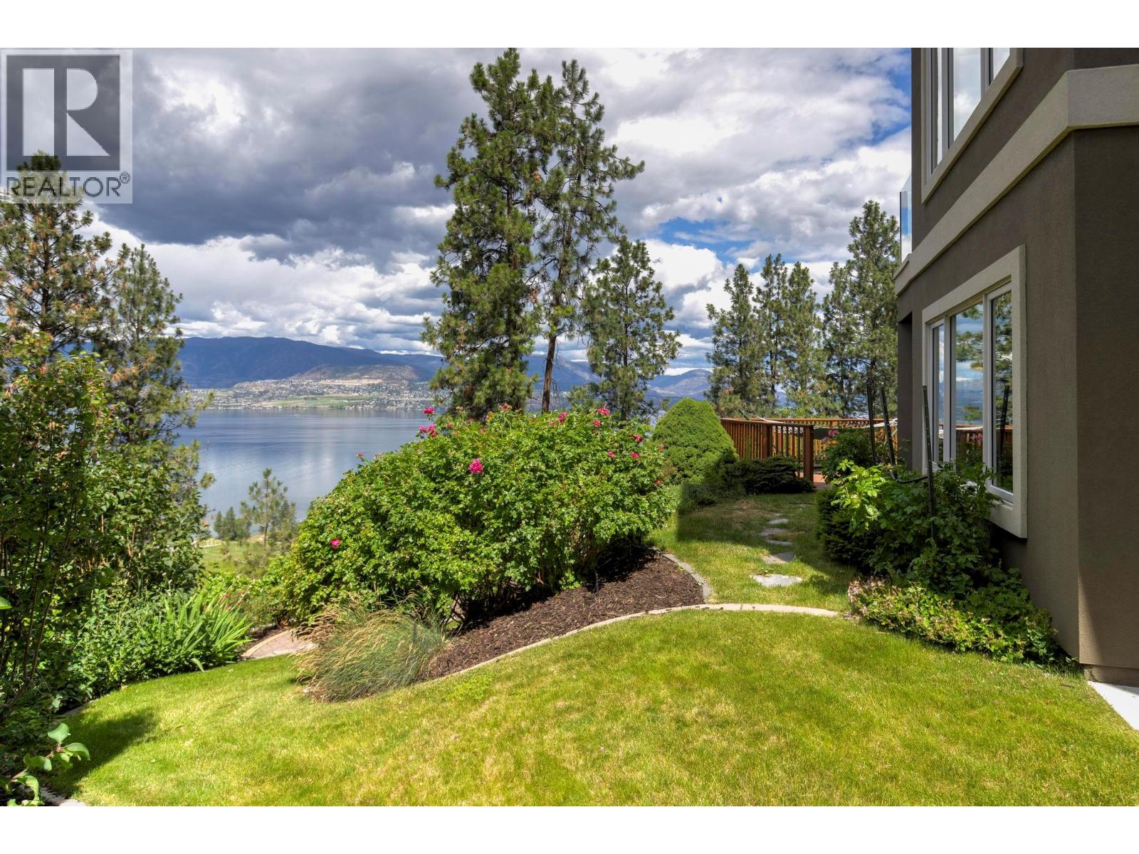 5386 Tanager Court