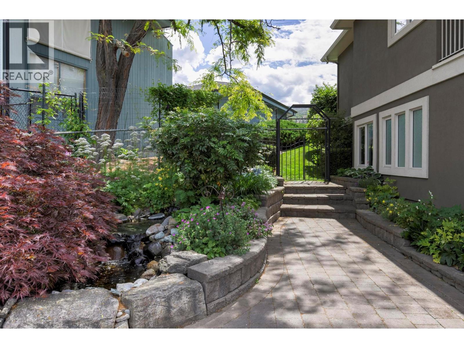 5386 Tanager Court