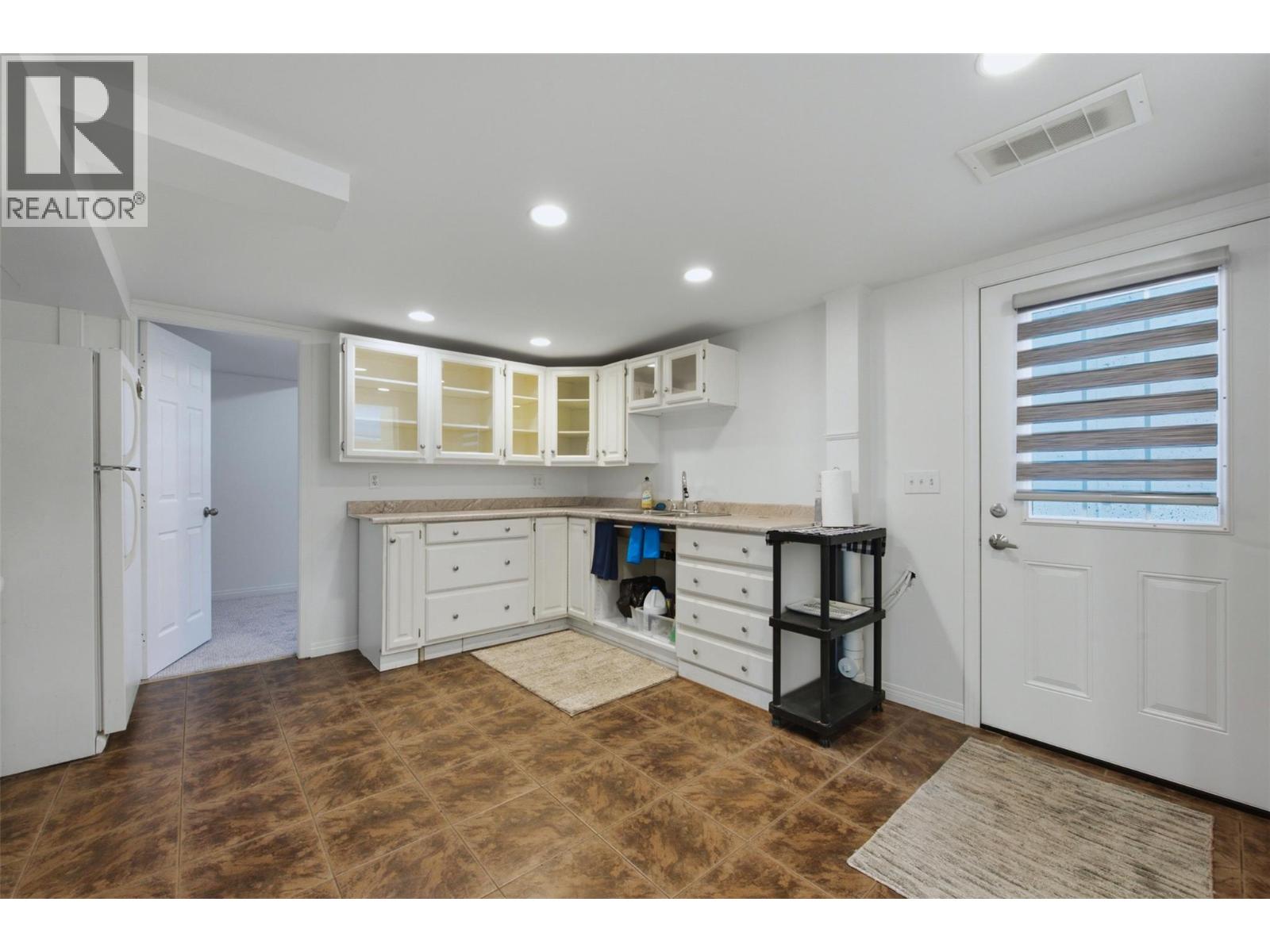 6127 Fathers Place
