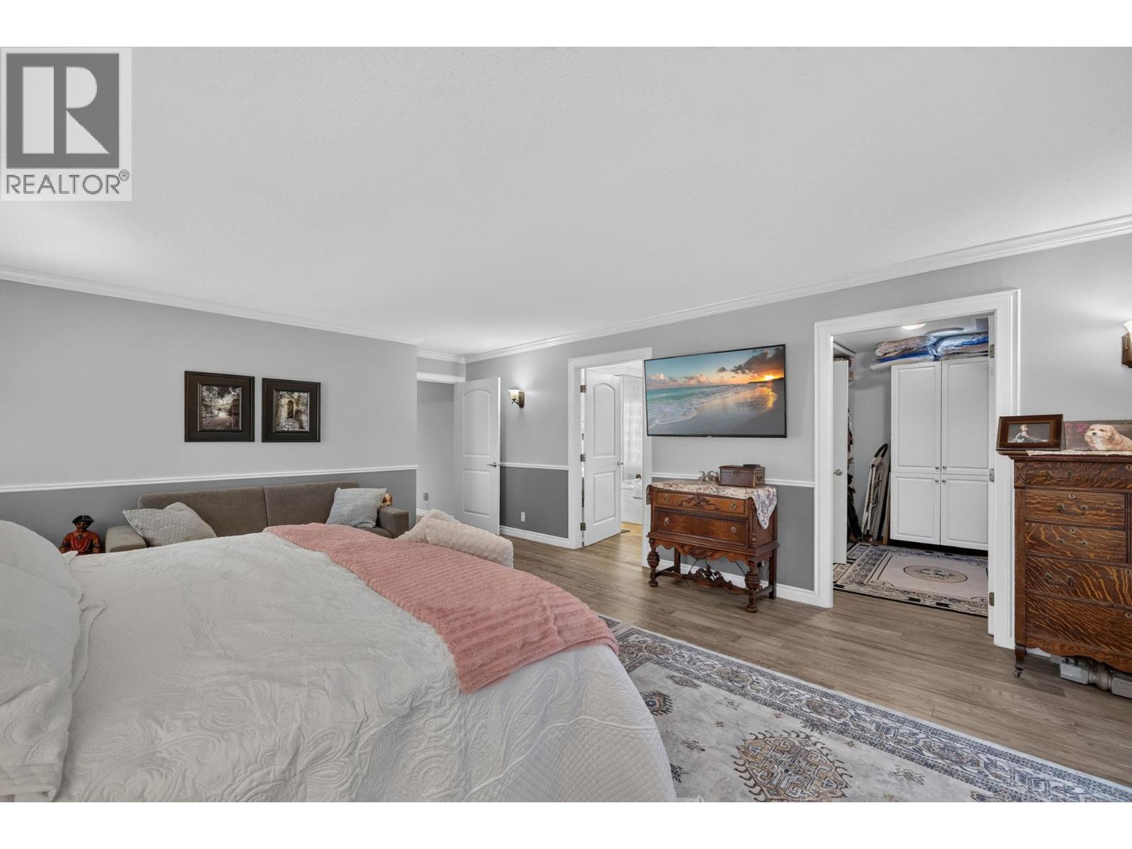 1999 97 Highway S Unit# 104