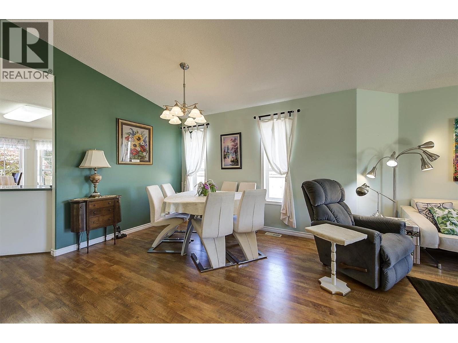 2210 Louie Drive Unit# 18