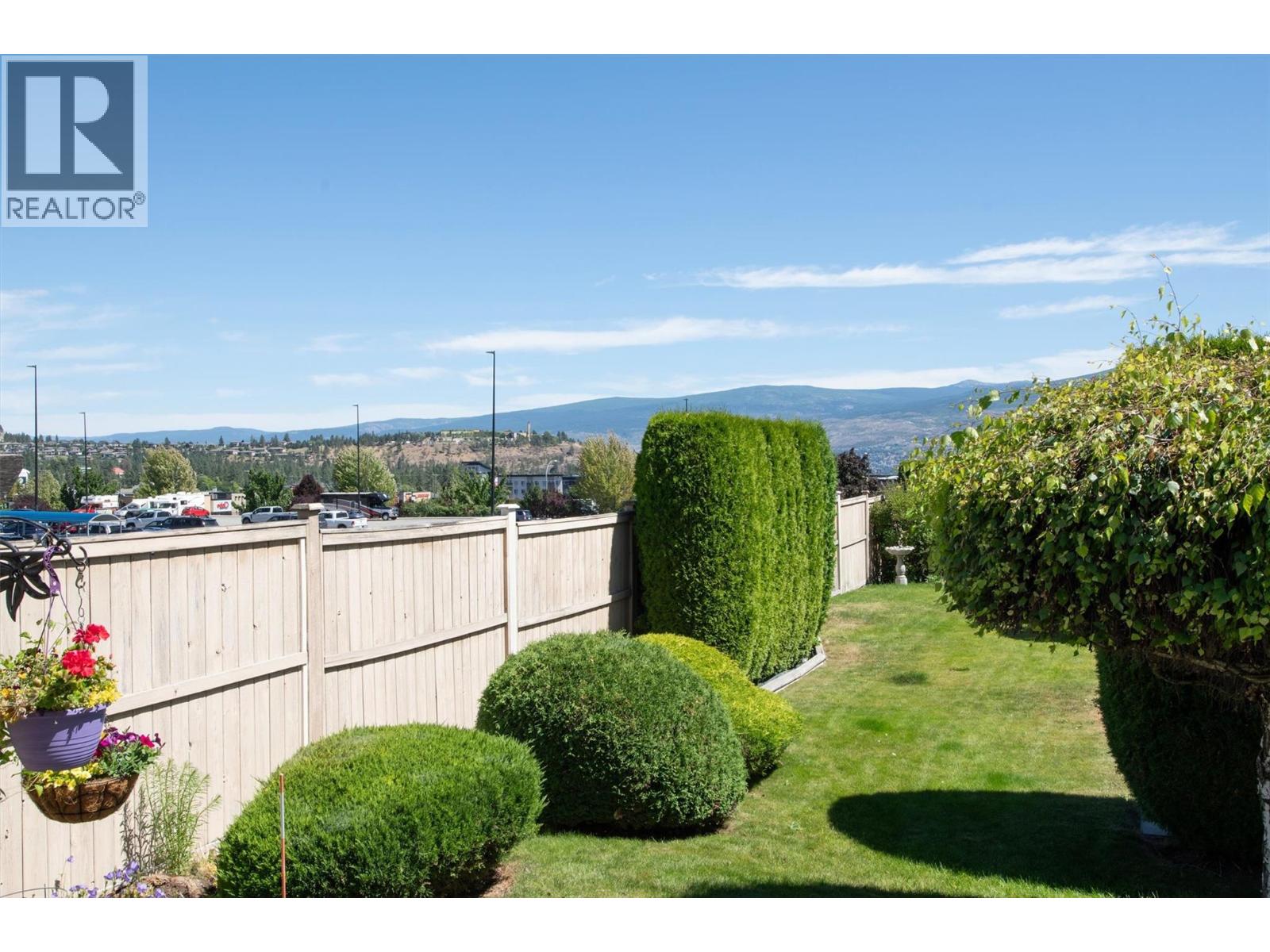 2210 Louie Drive Unit# 18