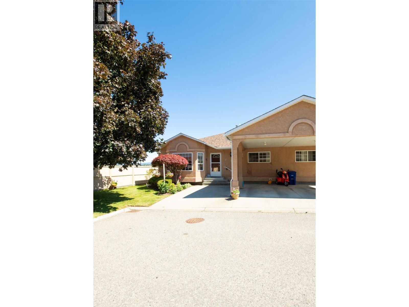 2210 Louie Drive Unit# 18