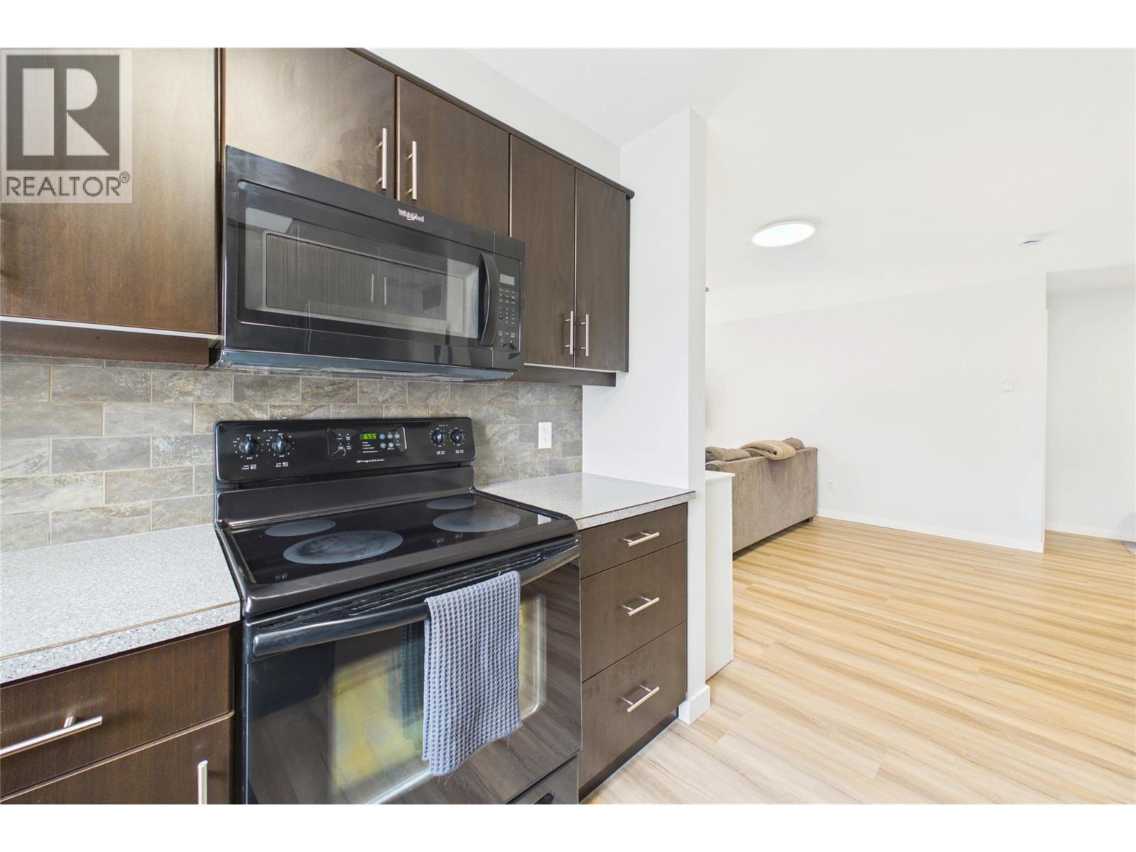 325 McIntosh Road Unit# 1103