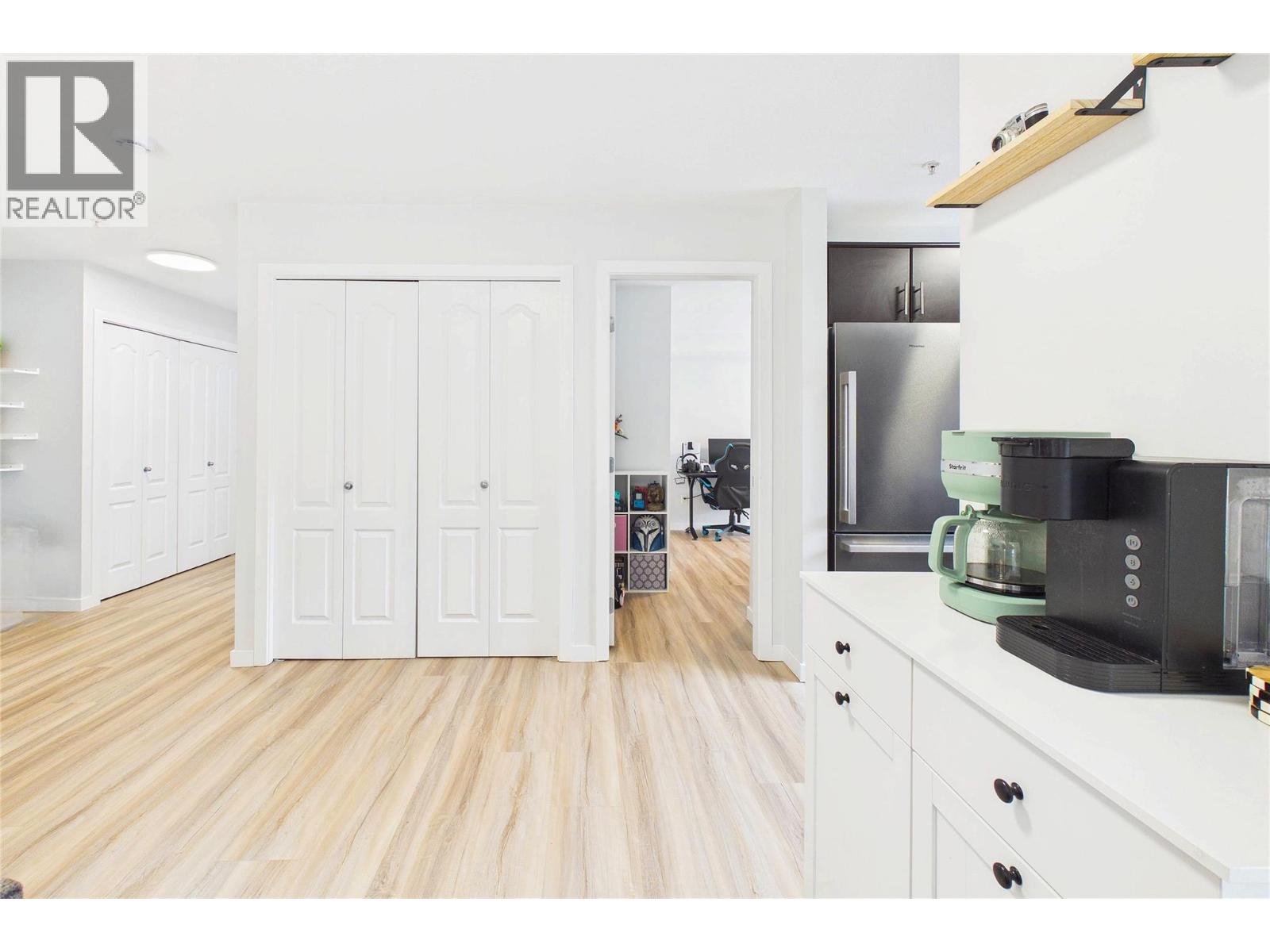 325 McIntosh Road Unit# 1103