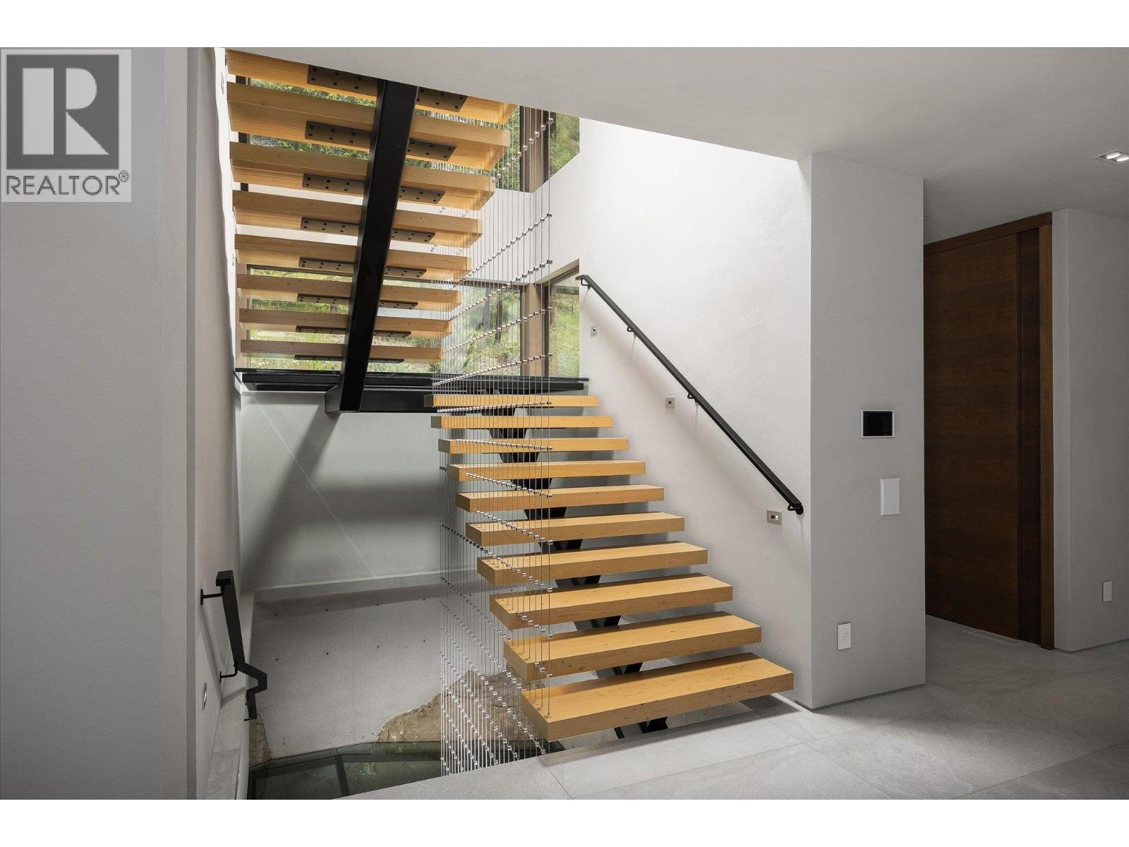 180 Sheerwater Court Unit# 20