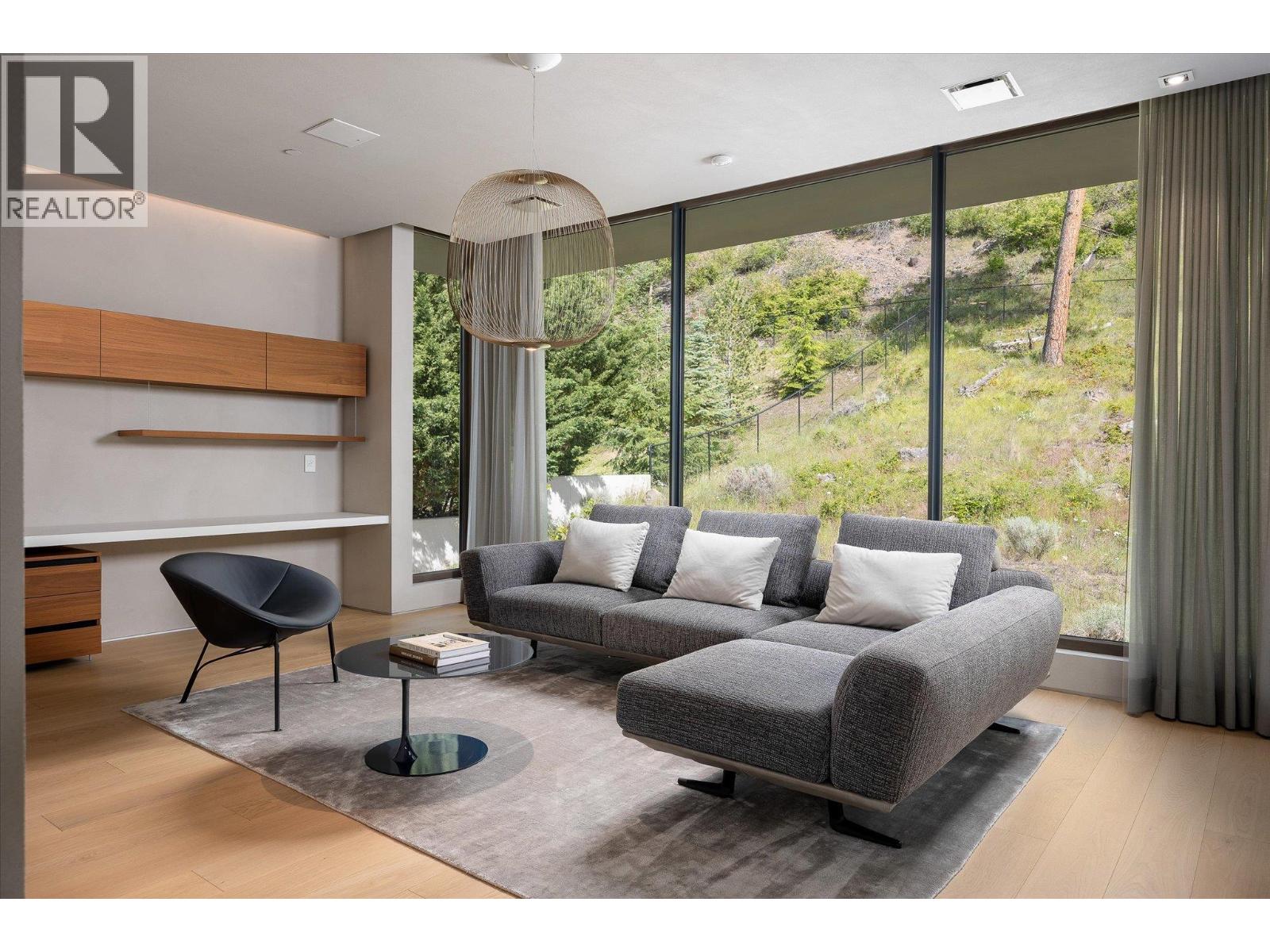 180 Sheerwater Court Unit# 20