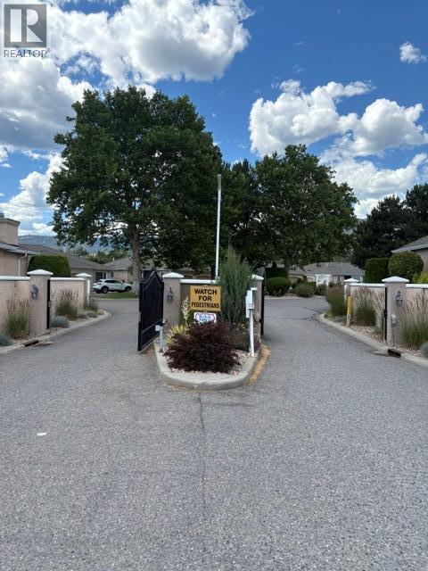2250 Louie Drive Unit# 31