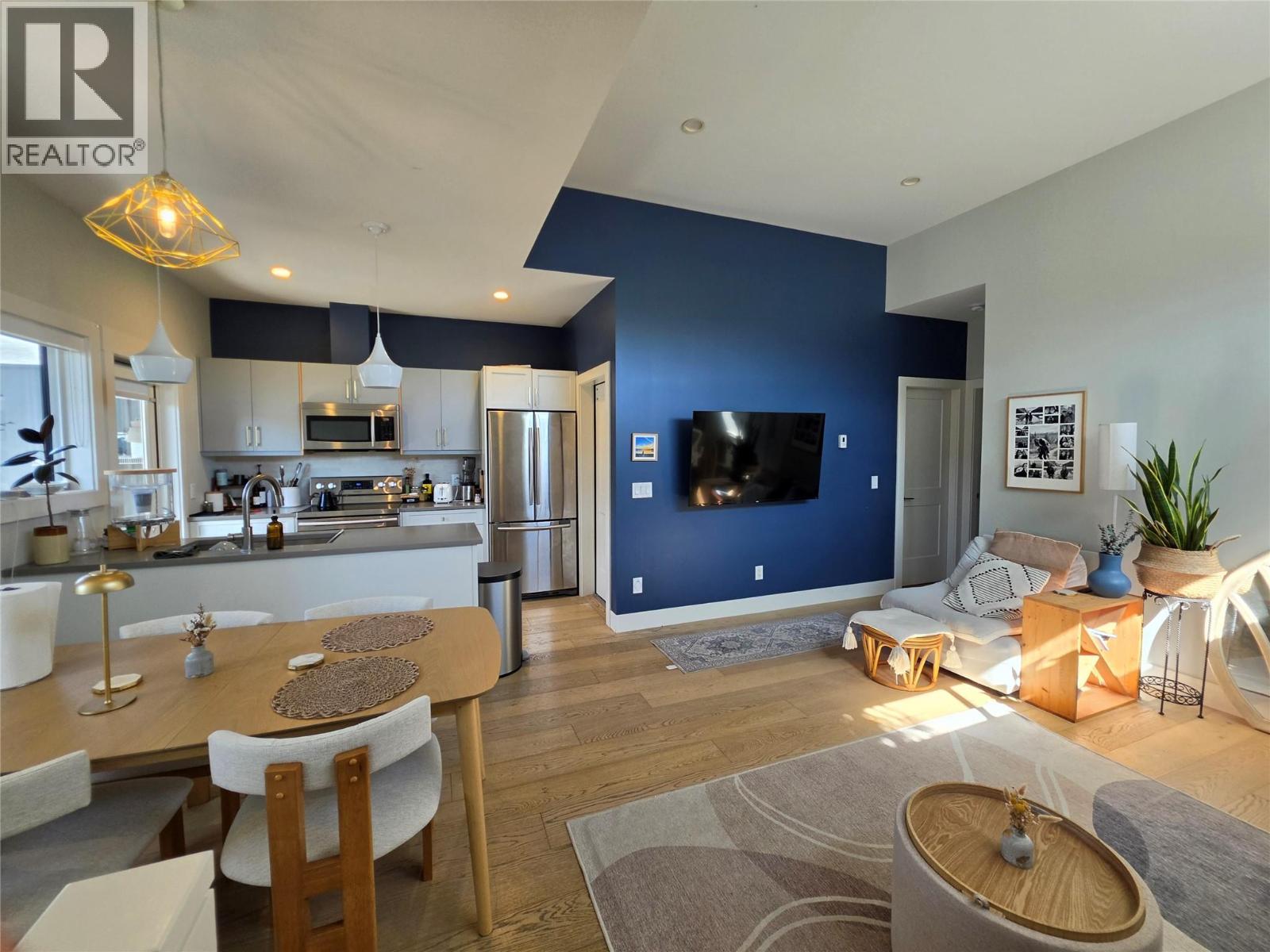 726 Coopland Crescent Unit# 2
