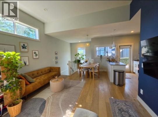 726 Coopland Crescent Unit# 2
