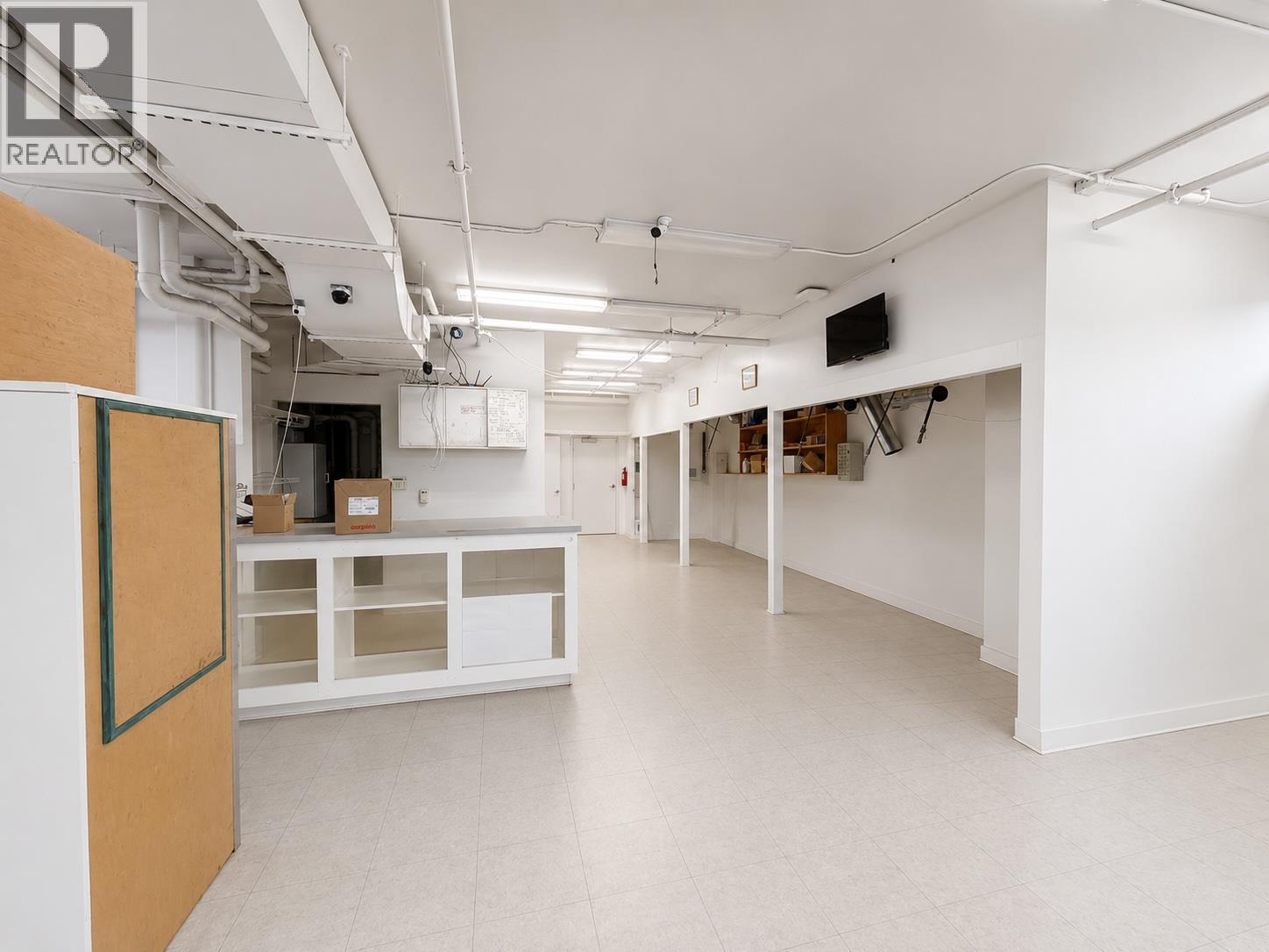 555 Montgomery Road Unit# 104