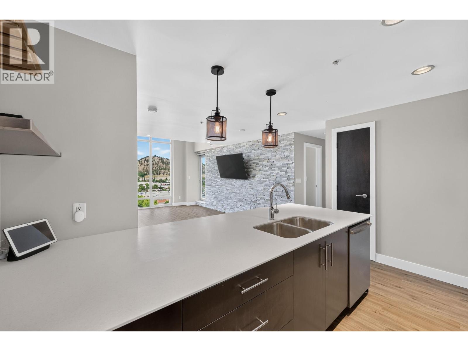 2040 Springfield Road Unit# 1407