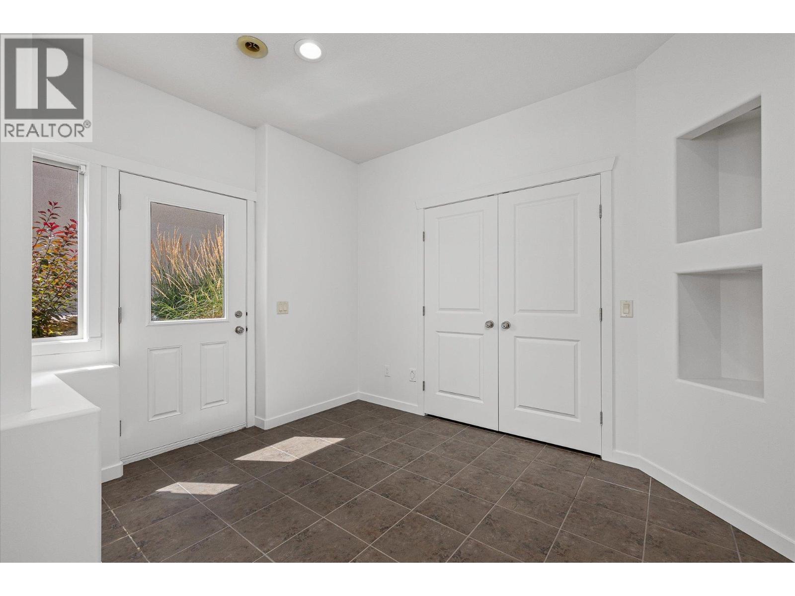 1581 Gregory Road