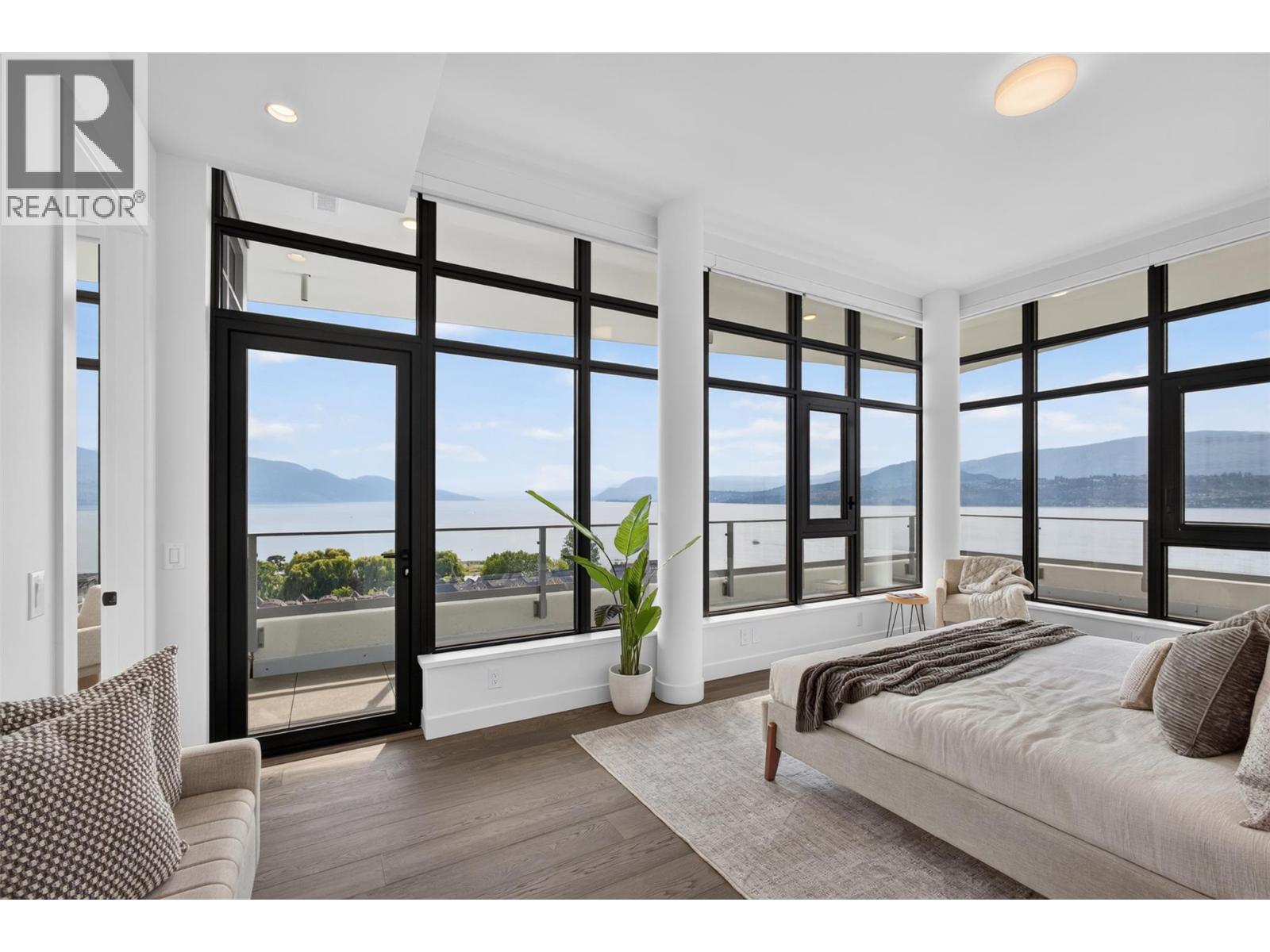 3800 Capozzi Road Unit# PH2