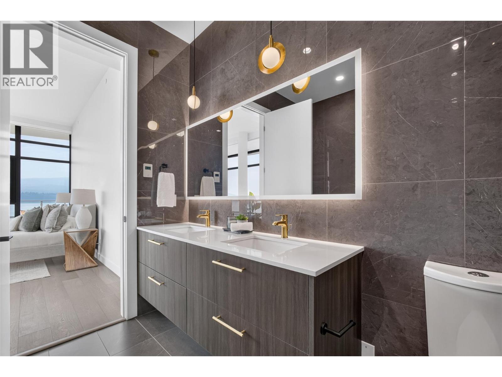3800 Capozzi Road Unit# PH2