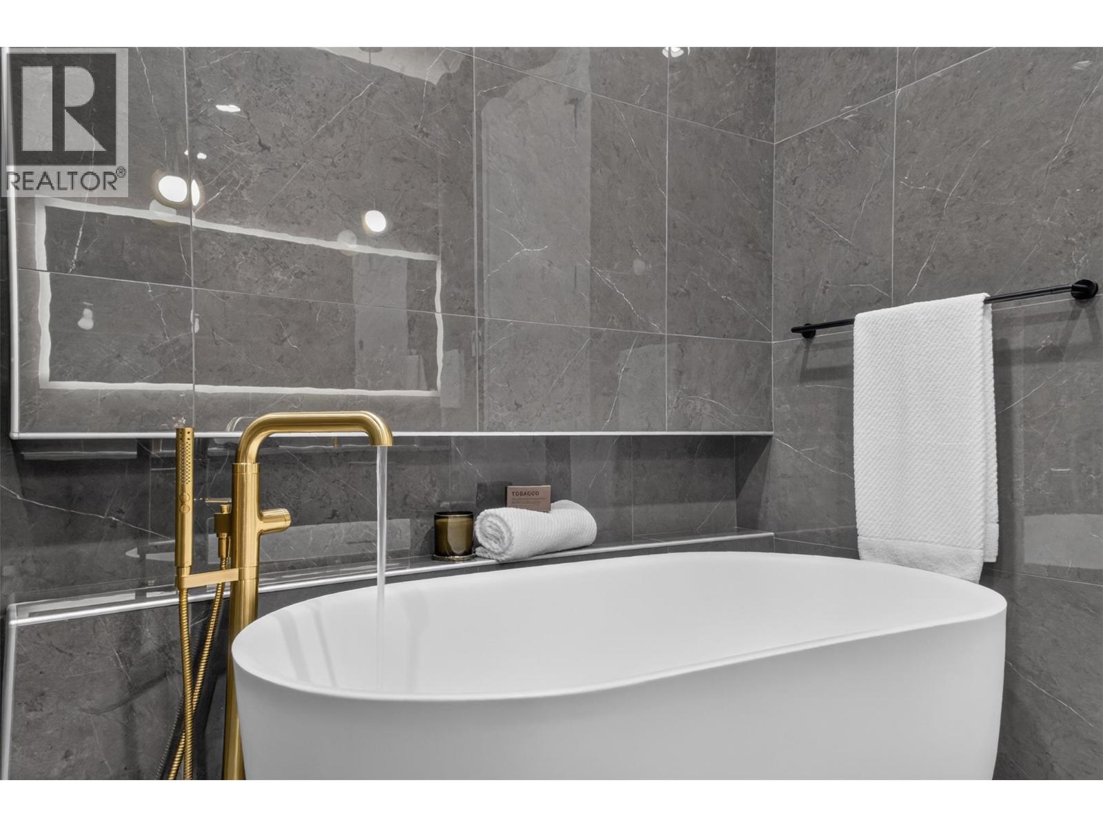 3800 Capozzi Road Unit# PH2