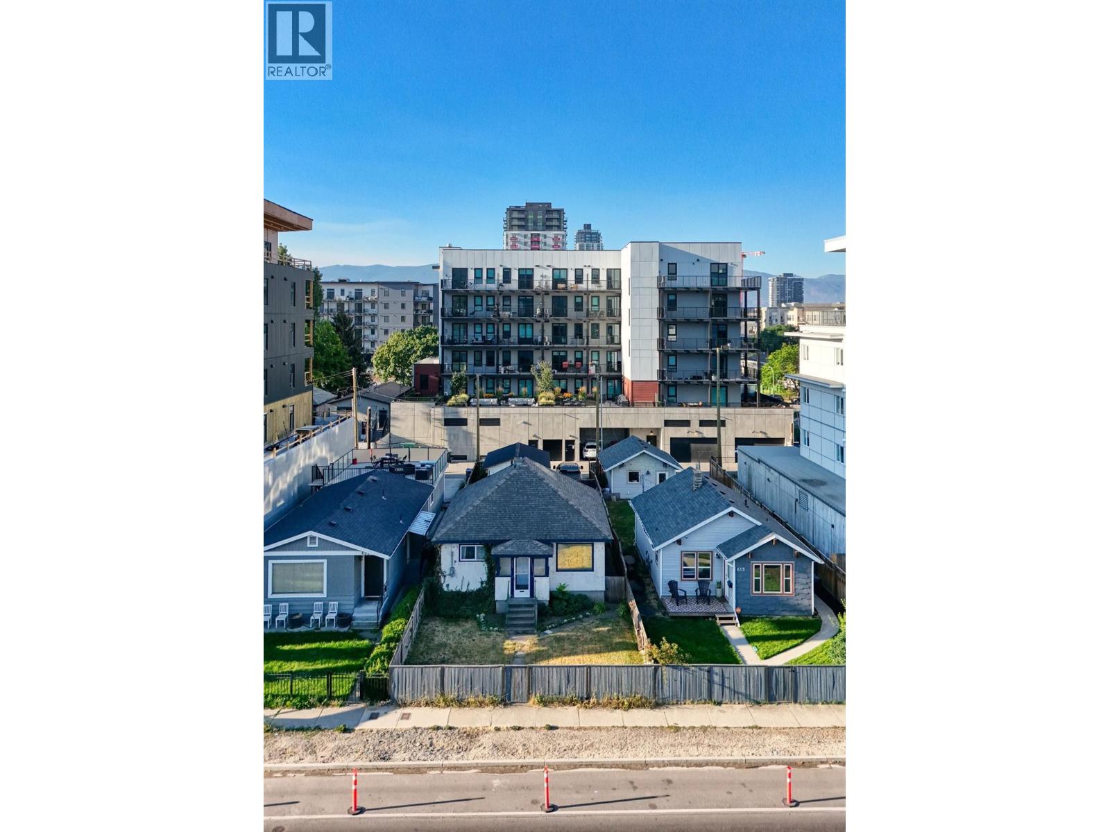 623 Clement Avenue